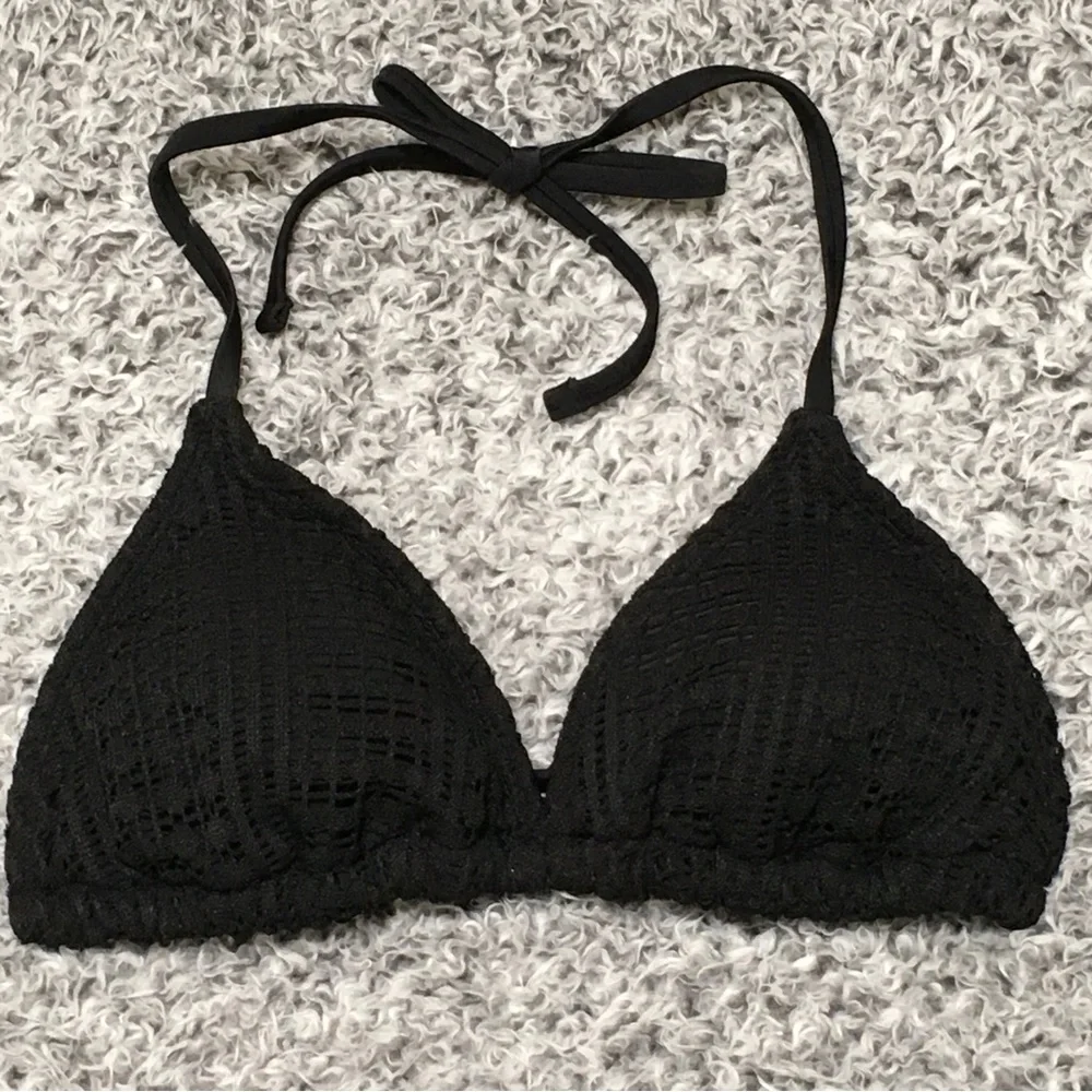 Wild Fable Size S (4-6) Black Removable Pads Triangle Front Tie Bikini Top